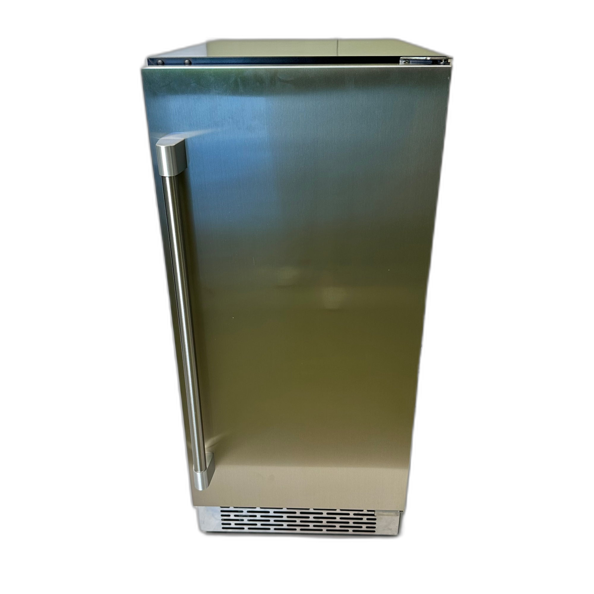 Ice maker for an Olea outdoor kitchen pod